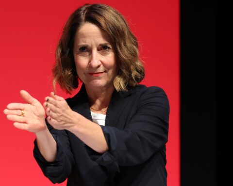 UK Expands Free AI Training