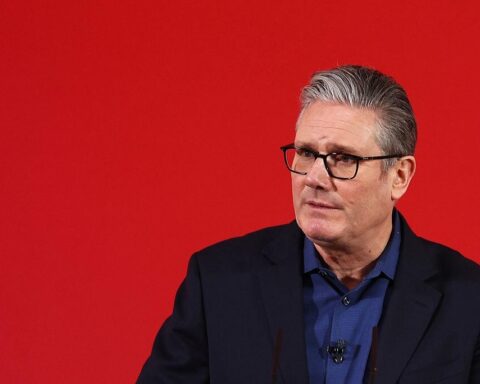 Starmer Faces Down Calls to Quit