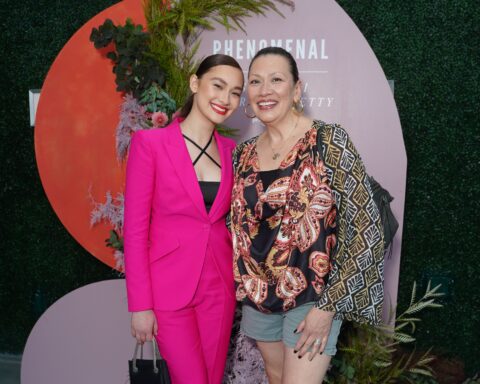 Lola Tung Parents